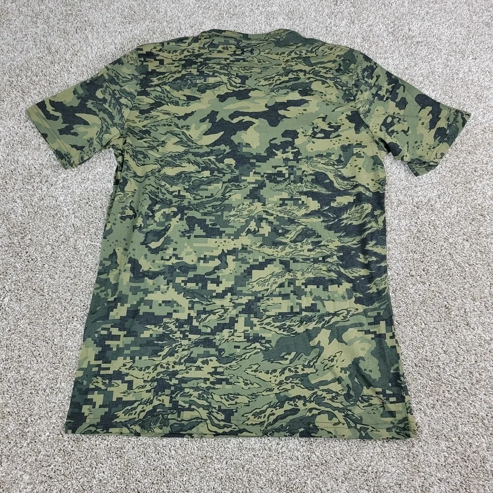 Under Armour‎ Loose Mens Medium Green Camo Performance Stretch T Shirt